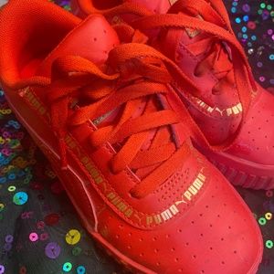 Kid Red Puma sneakers